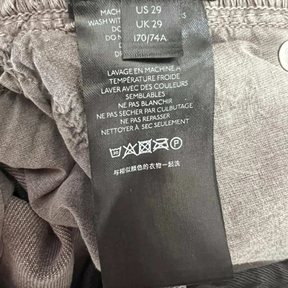 Urban Outfitters signature bdg
